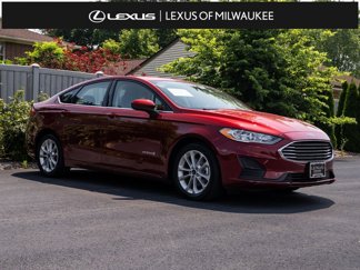 Used 2019 Ford Fusion SE image 1
