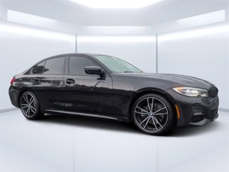 Used 2020 BMW 330i Sedan w/ M Sport Package image 1