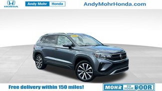 Used 2022 Volkswagen Taos SE image 1