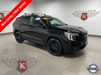 Used 2023 GMC Terrain SLE image 1