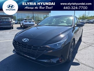 Used 2022 Hyundai Elantra SEL image 1