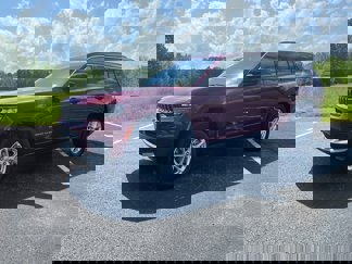New 2025 Jeep Grand Cherokee L Laredo image 1