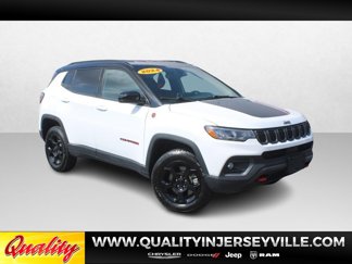 Used 2024 Jeep Compass Trailhawk image 1