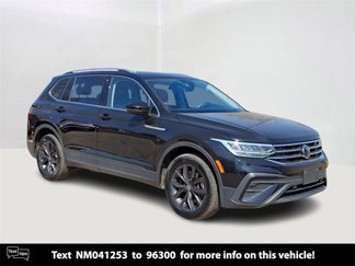 Used 2022 Volkswagen Tiguan SE image 1