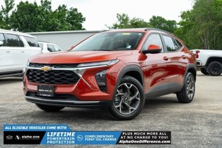 Used 2024 Chevrolet Trax LT w/ Sunroof Package image 1