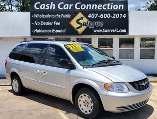 Used 2002 Chrysler Town & Country LX image 1