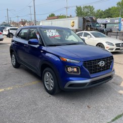 Used 2022 Hyundai Venue SE image 1