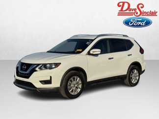 Used 2017 Nissan Rogue SV image 1