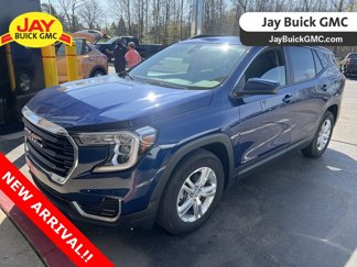 Used 2022 GMC Terrain SLE w/ Driver Convenience Package image 1