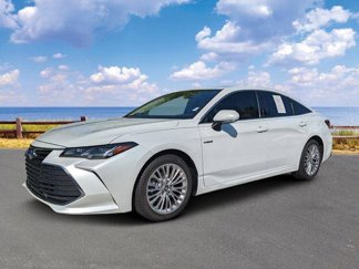 Used 2020 Toyota Avalon Limited image 1