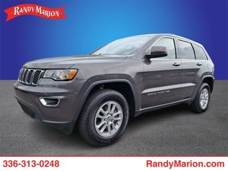 Used 2020 Jeep Grand Cherokee Laredo image 1
