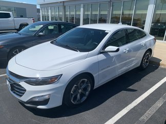 Used 2024 Chevrolet Malibu LT image 1
