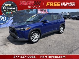 Used 2022 Toyota Corolla Cross LE image 1
