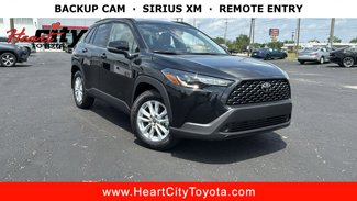 New 2025 Toyota Corolla Cross LE image 1