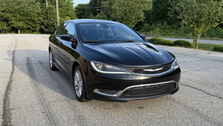 Used 2016 Chrysler 200 Limited image 1