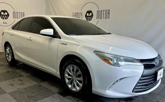 Used 2016 Toyota Camry LE image 1