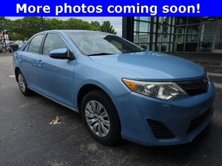 Used 2012 Toyota Camry LE image 1