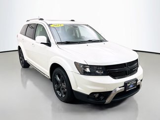 Used 2019 Dodge Journey Crossroad w/ Nav & Sun Group image 1
