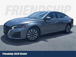 Used 2023 Nissan Altima 2.5 SV image 1