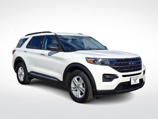 Certified 2022 Ford Explorer XLT image 1