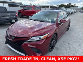 Used 2018 Toyota Camry XSE image 1