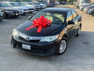 Used 2013 Toyota Camry LE image 1