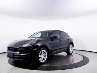 Used 2024 Porsche Macan image 1