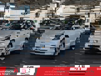 Used 2022 Tesla Model 3 image 1
