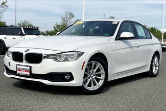 Used 2018 BMW 320i xDrive Sedan w/ Premium Package image 1
