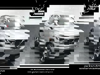 New 2025 Volvo XC40 B5 Core w/ Protection Package Premier image 1