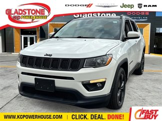 Used 2020 Jeep Compass Latitude image 1