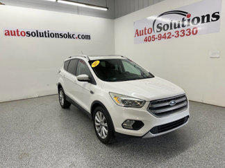 Used 2017 Ford Escape Titanium image 1