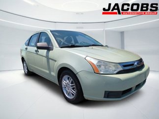 Used 2010 Ford Focus SE image 1