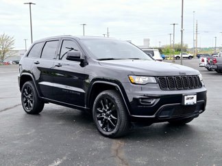 Used 2021 Jeep Grand Cherokee Laredo X image 1