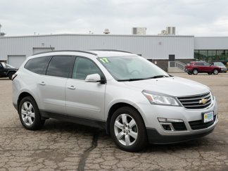 Used 2017 Chevrolet Traverse LT w/ Style and Technology Package image 1