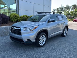 Used 2015 Toyota Highlander LE image 1