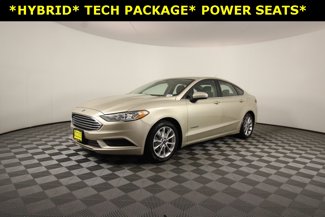Used 2017 Ford Fusion SE image 1
