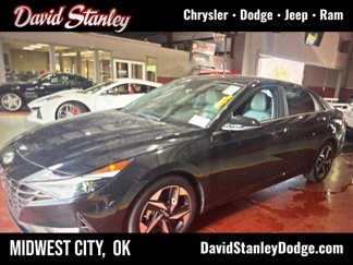 Used 2021 Hyundai Elantra Limited image 1