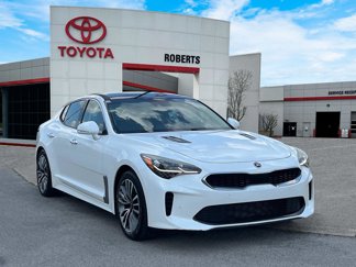 Used 2018 Kia Stinger Premium image 1