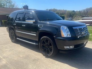 Used 2011 Cadillac Escalade Luxury image 1