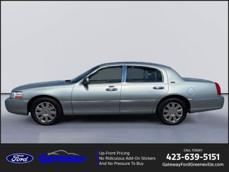 Used 2006 Lincoln Town Car Signature Limited image 1