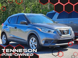 Used 2019 Nissan Kicks S image 1