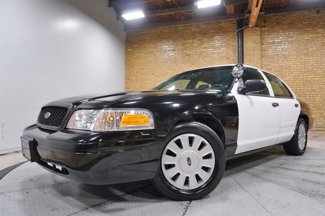Used 2011 Ford Crown Victoria Police Interceptor w/ Comfort & Convenience Group image 1