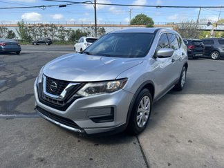 Used 2018 Nissan Rogue S image 1
