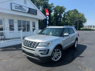Used 2017 Ford Explorer Limited image 1