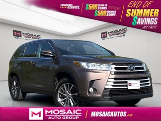 Used 2019 Toyota Highlander XLE image 1
