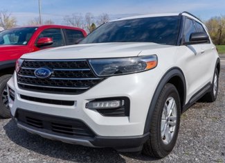 Used 2021 Ford Explorer XLT w/ Equipment Group 202A image 1