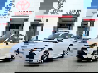 Used 2024 Toyota Corolla LE image 1