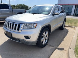 Used 2013 Jeep Grand Cherokee Overland image 1