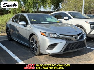 Used 2019 Toyota Camry image 1